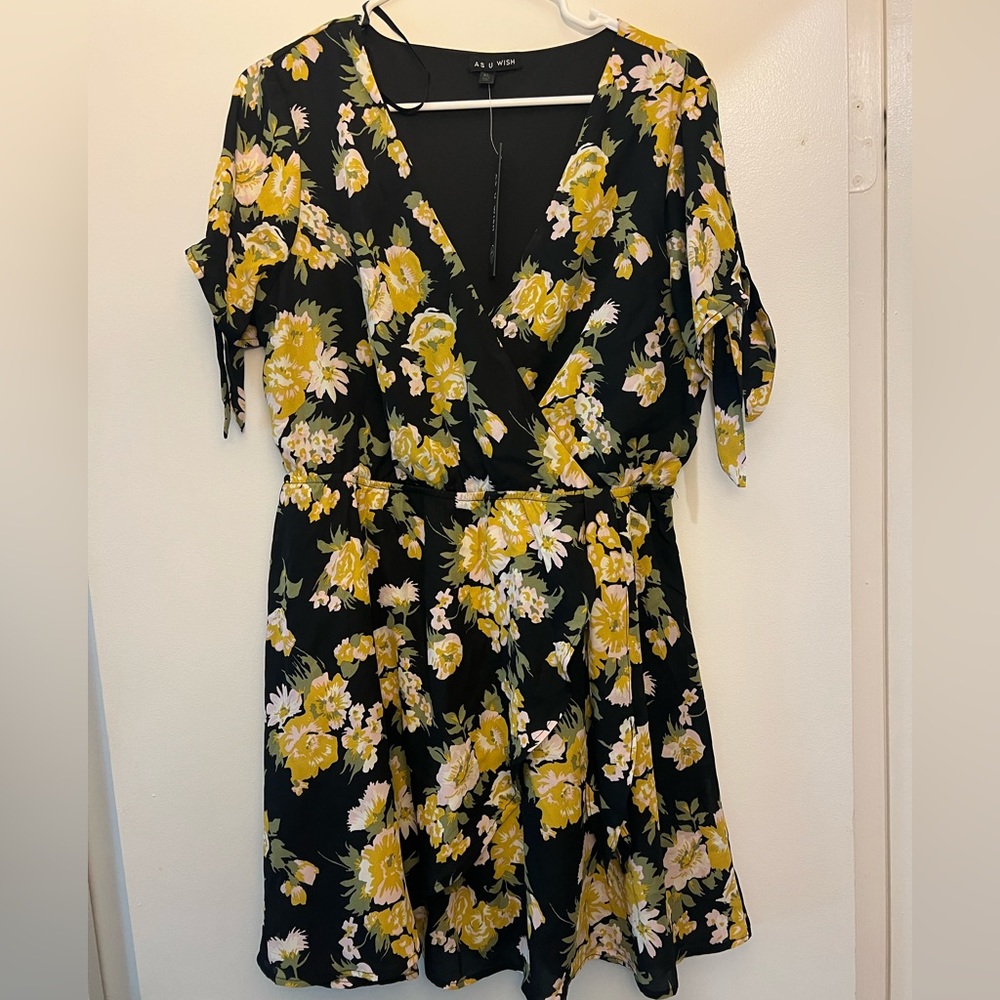 NWT - Black floral Minidress